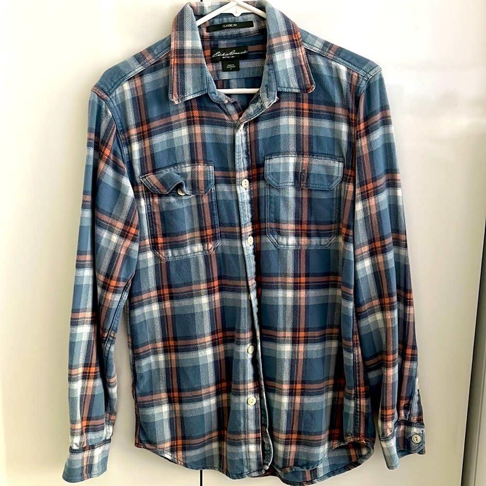 Eddie Bauer classic fit flannel!